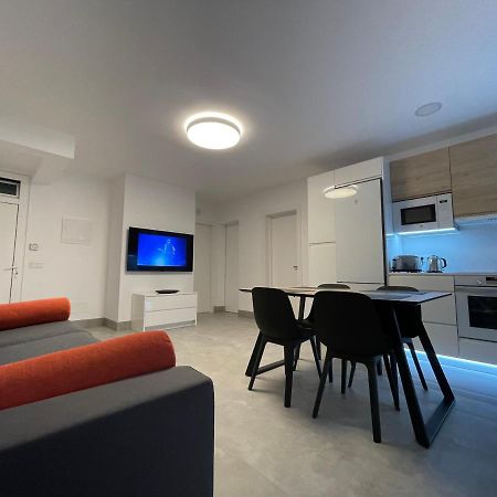 Izaro Apartamento Atico De Lujo Cerca De Playa Dorada Playa Blanca  Ngoại thất bức ảnh