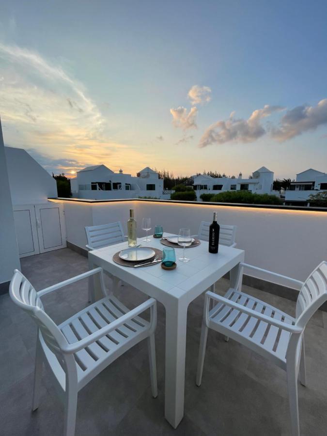 Izaro Apartamento Atico De Lujo Cerca De Playa Dorada Playa Blanca  Ngoại thất bức ảnh