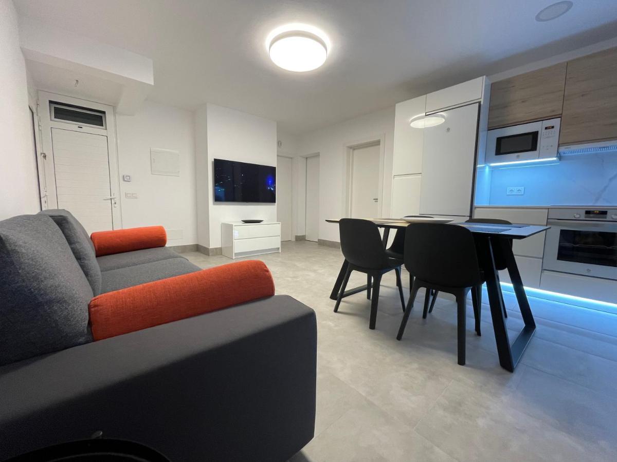 Izaro Apartamento Atico De Lujo Cerca De Playa Dorada Playa Blanca  Ngoại thất bức ảnh