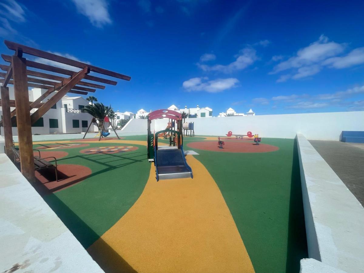 Izaro Apartamento Atico De Lujo Cerca De Playa Dorada Playa Blanca  Ngoại thất bức ảnh