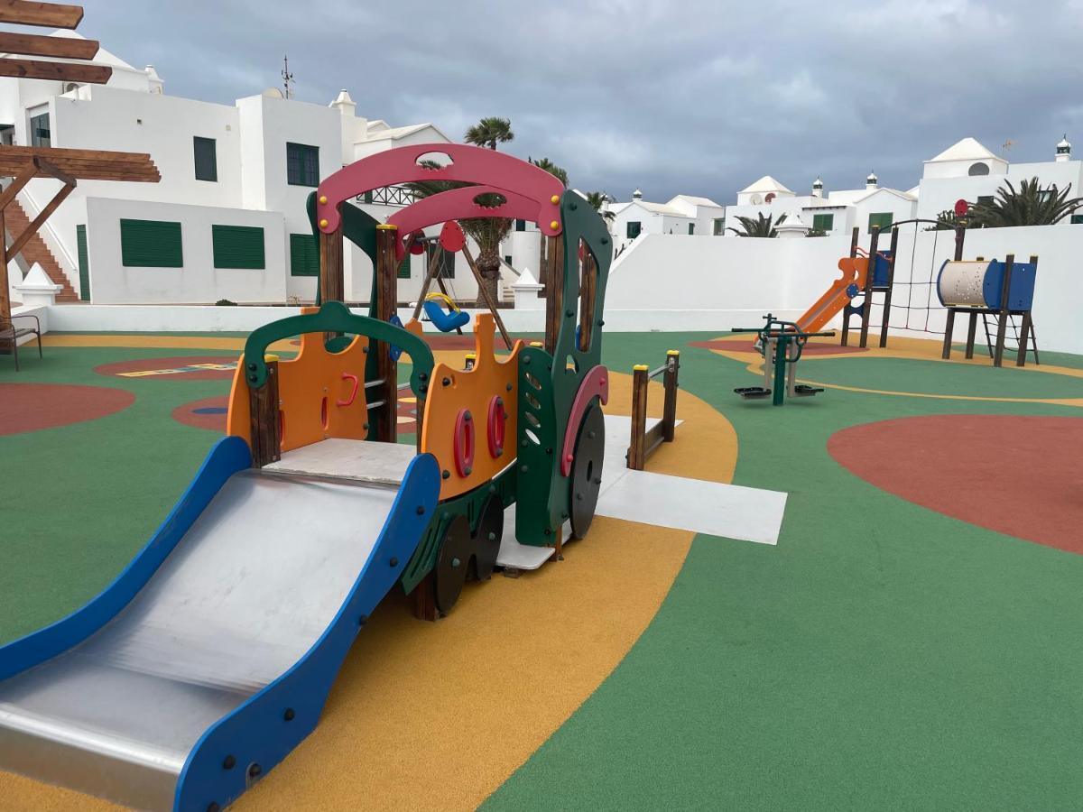 Izaro Apartamento Atico De Lujo Cerca De Playa Dorada Playa Blanca  Ngoại thất bức ảnh